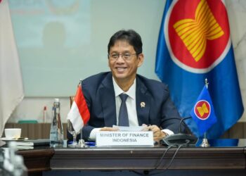 Menkeu Siapkan Insentif 100 Ribu Mobil dan Motor Listrik untuk Tekan Subsidi BBM