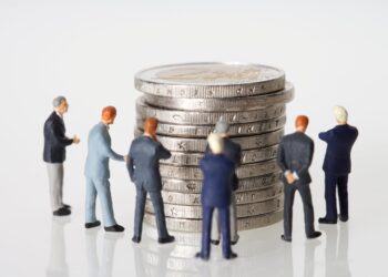 Ekonomi RI Tumbuh Rekor 5,61 Persen, Mengapa Rupiah Justru Melemah ke Rp 17.300?
