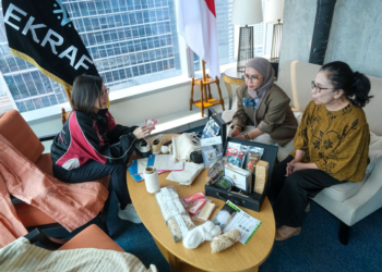 Wamen Ekraf Irene Umar Dukung Inovasi Serat Rami Aruna Creative untuk Fesyen Berkelanjutan