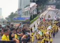 Polisi Hadang Bus Demo BEM UI: Kalau Memaksa, Silakan Tabrak Saja Kami di Jalan!