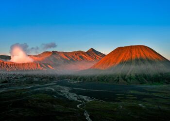 Gunung Api Erupsi di Indonesia Hari Ini: Dari Semeru hingga Sinabung