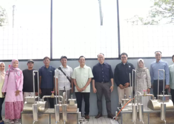 Solusi Investasi Hijau: Desa Wisata Mojokerto Olah Sampah Plastik via PLTS